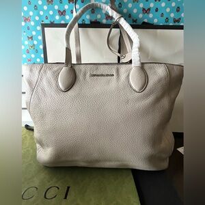 NWT Michael Kors Ani Large Leather Tote Cement